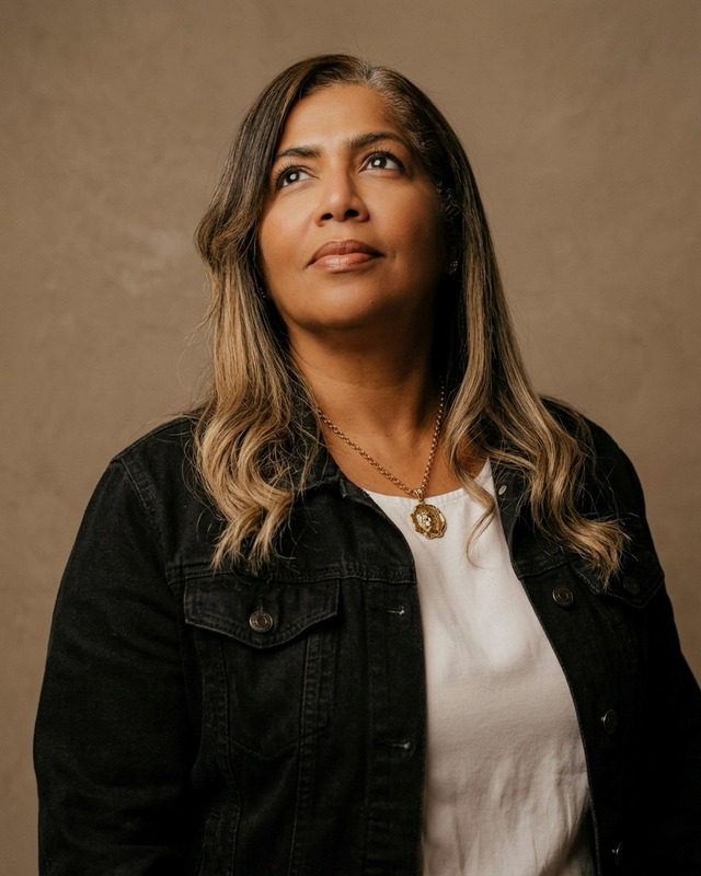 Nara Costa em retrato oficial